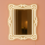 Spegel "Trendy" Led neonskylt. 
