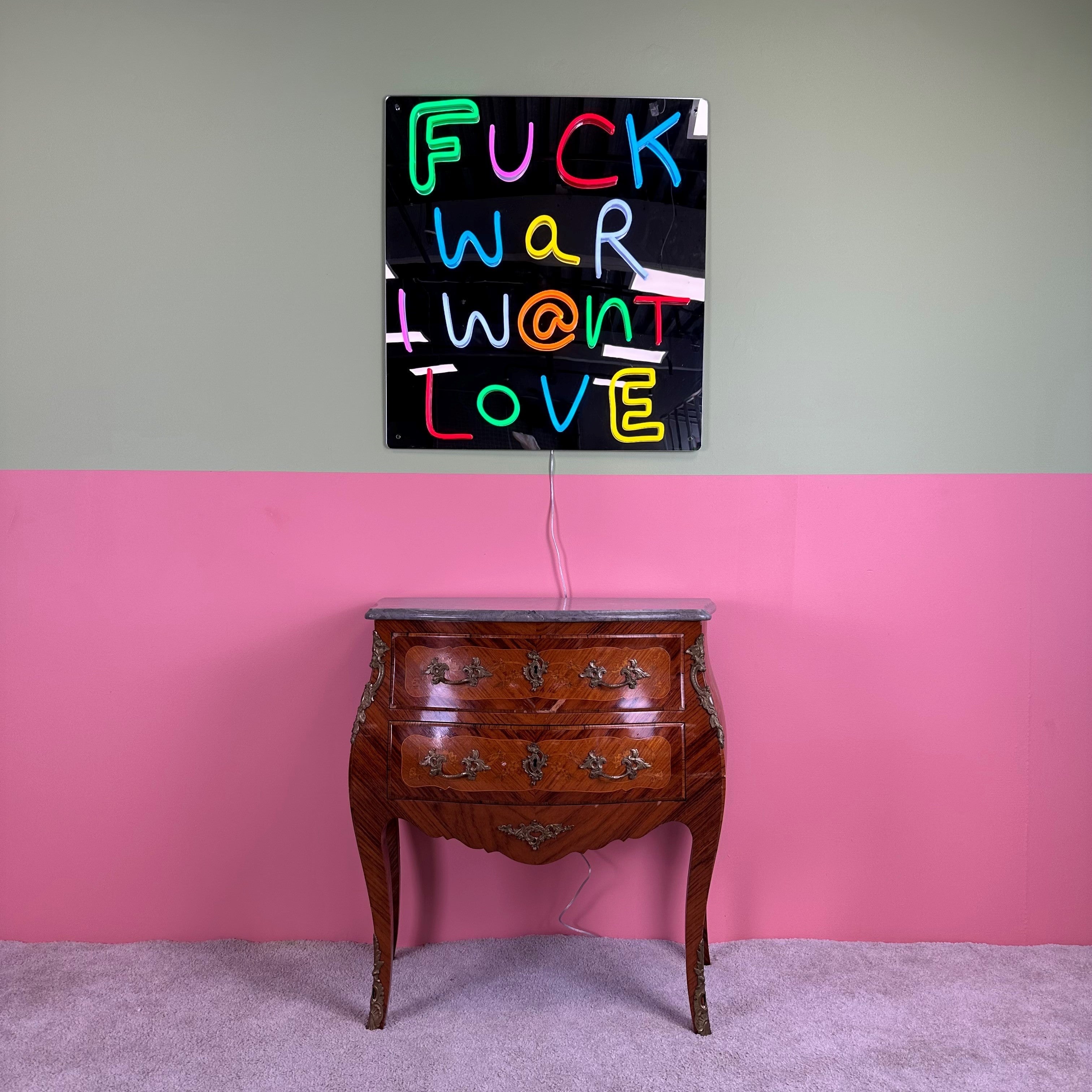 "FUCK WAR" Spegel med Led neonskylt.