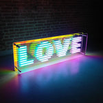 "L O V E" Led neonskylt. Stående 72x22 cm.