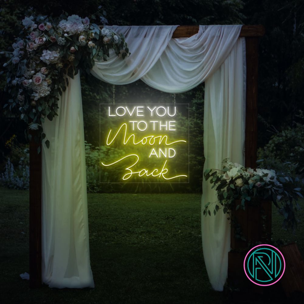 "LOVE YOU TO THE MOON AND BACK " Led neonskylt.