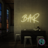 LED neonskilt med «BAR» i varm hvit neon, 55×100 cm