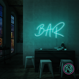 LED neonskilt med «BAR» i turkis neonlys, 55×100 cm
