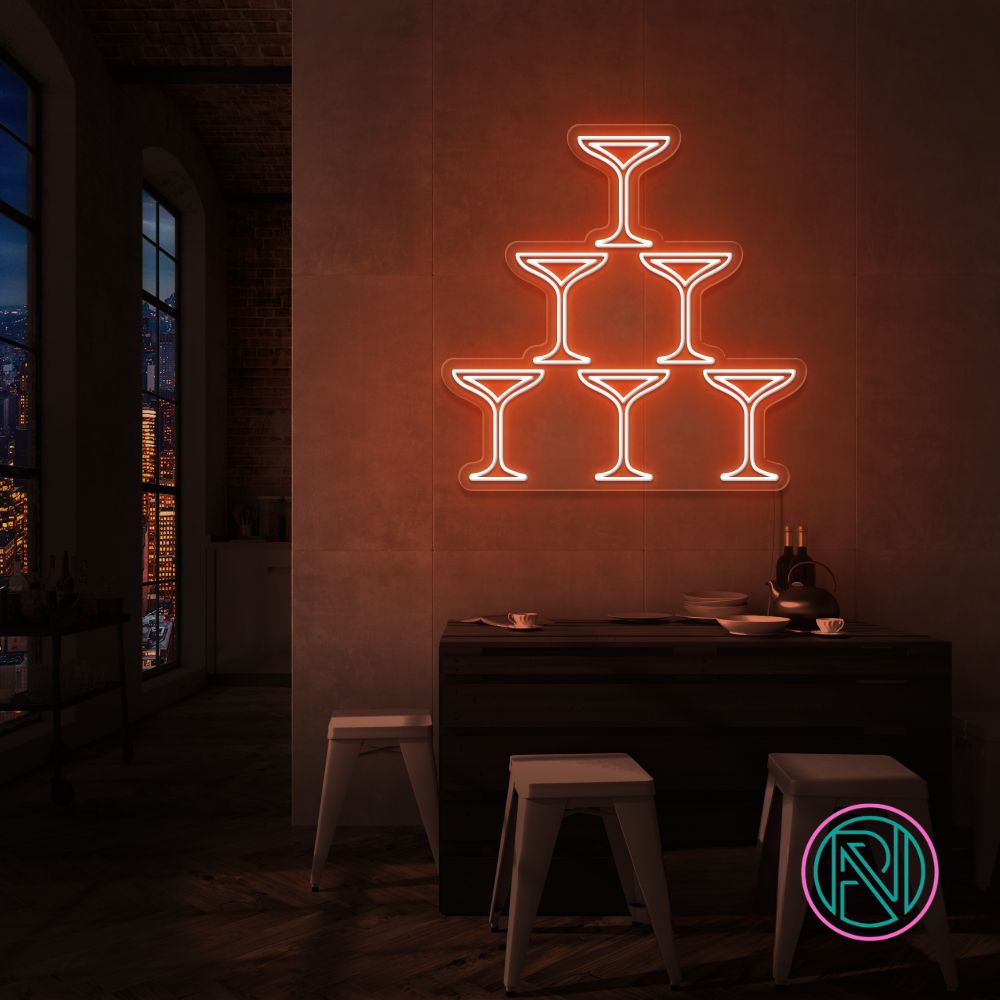 Feire livets små øyeblikk med vårt 'champagne' led neonskilt. Dette stilige skiltet tilbyr en touch av glamour og er ideelt for spesielle anledninger. Med muligheten til å velge blant flere farger, kan du tilpasse skiltet til å passe din smak og interiør.