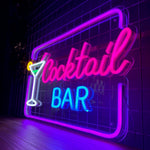 LED-neonskilt med martiniglass og teksten «Cocktail BAR» i neonkontur.