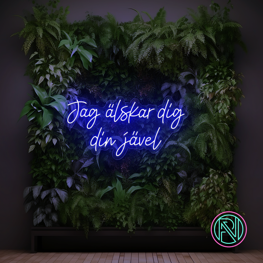 Sett et personlig preg på omgivelsene med vårt 'jag älskar dig din jävel' led neonskilt. Dette moderne og stilige skiltet tilbyr en varm glød og er ideelt for alle som ønsker å uttrykke sine følelser med et snev av humor. Tilpasset for det norske markedet, er dette et blikkfang som garantert vil vekke oppmerksomhet og sette stemningen i ethvert rom.