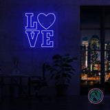 LED neonskilt med LOVE-tekst og hjerte, blå lysramme