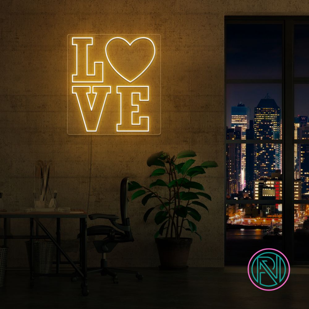 LED neonskilt med LOVE og hjerte, gult lys