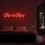 LED-neonskilt med «Mr & Mrs», rød neonbelysning