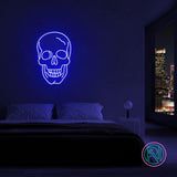 LED-neonskilt med dødningehode, klar blå glød