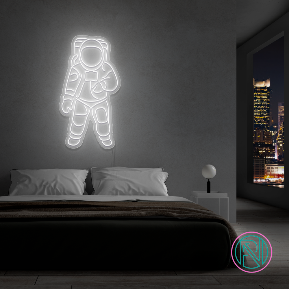 Neonskylt "SPACEMAN" 79x43 cm. Välj önskad färg. 
