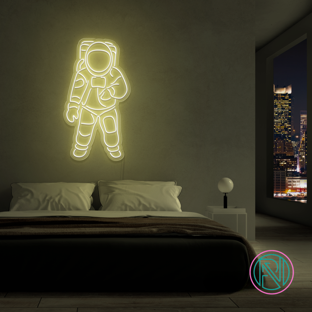 Neonskylt "SPACEMAN" 79x43 cm. Välj önskad färg. 