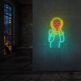 LED-neonskilt «Skriet» med neonfigur, gult, cyan og røde detaljer