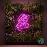 LED neonskilt med Mario-figur i rosa/lilla, opplyst kontur.