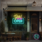 LED-neonskilt med «Yes! WE ARE OPEN», gul og blå lysføring